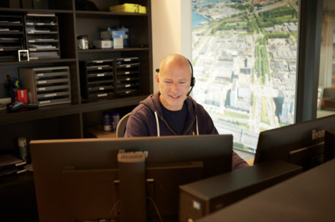 Martijn aan het werk bij Desan